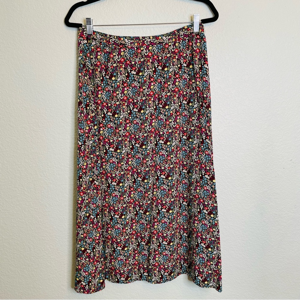 Christopher & Banks Black Multicolor Micro Floral Button Front Midi Skirt | 8 - Picture 4 of 5